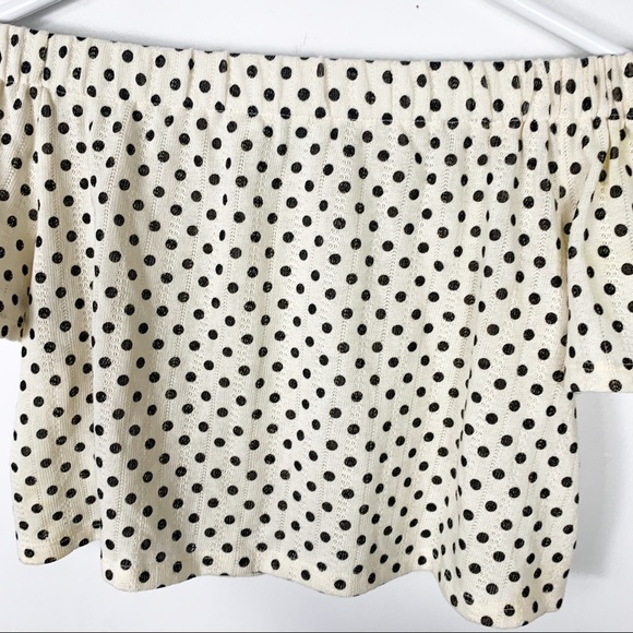 Kimchi Blue Cream Polka Dot Off The Shoulder Crop - Picture 13 of 13